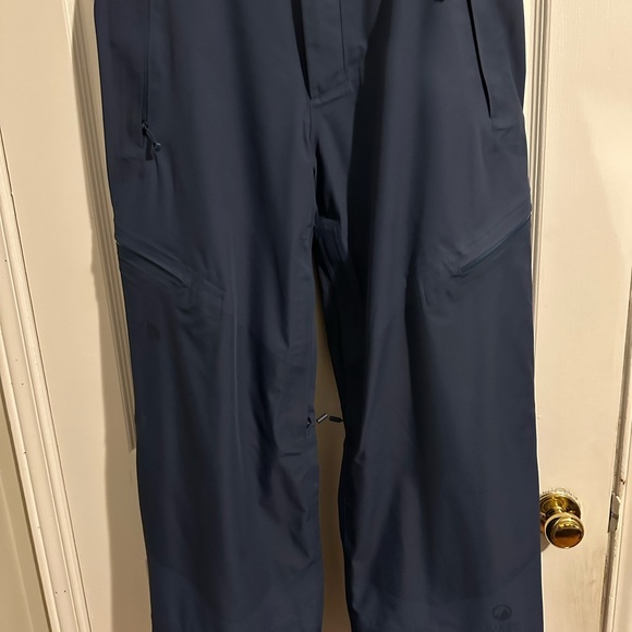 Men’s Northface Ski Pants in Large - Picture 3 of 3